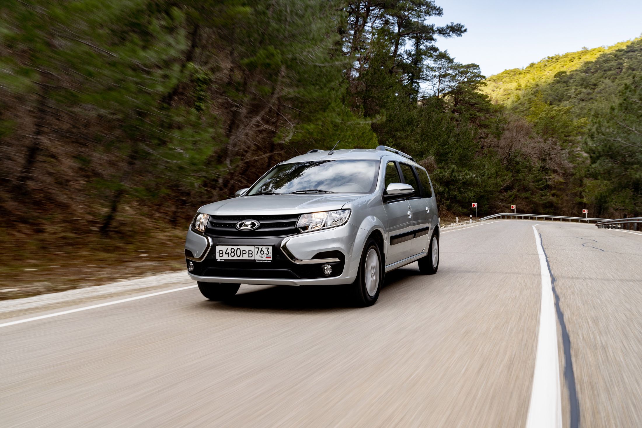 "АвтоВАЗ" ответил на новость о якобы сокращении производства Lada Largus