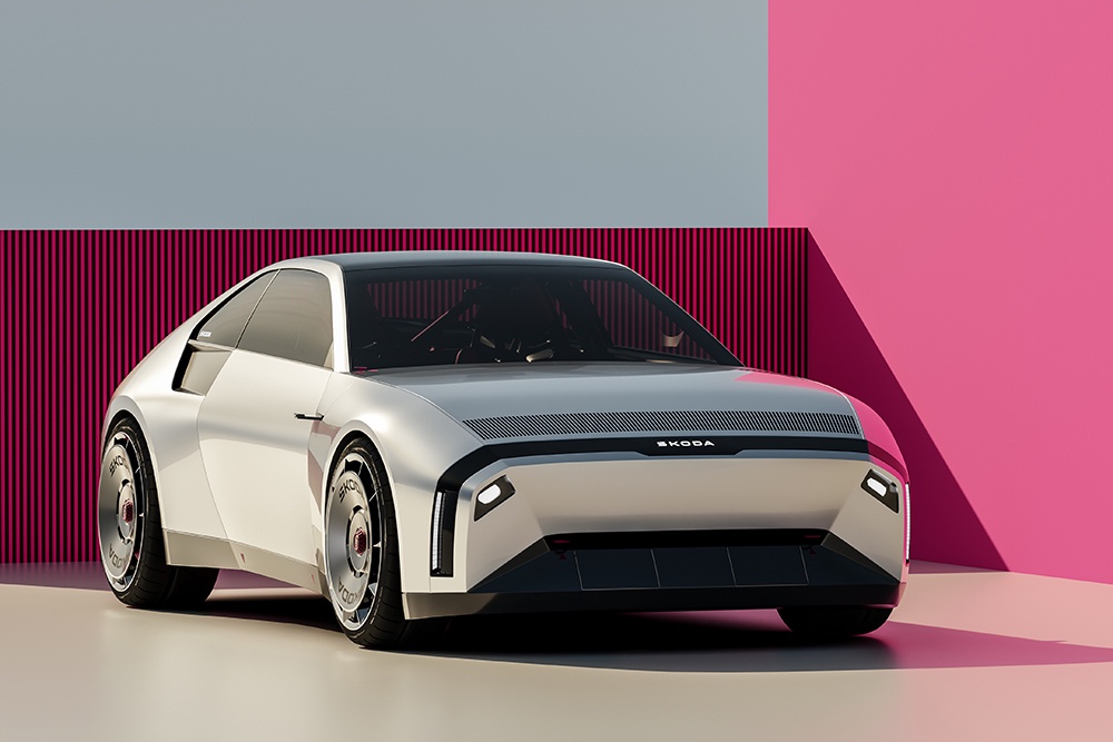 Новое купе Skoda 110 R сняли на фото: что это за автомобиль