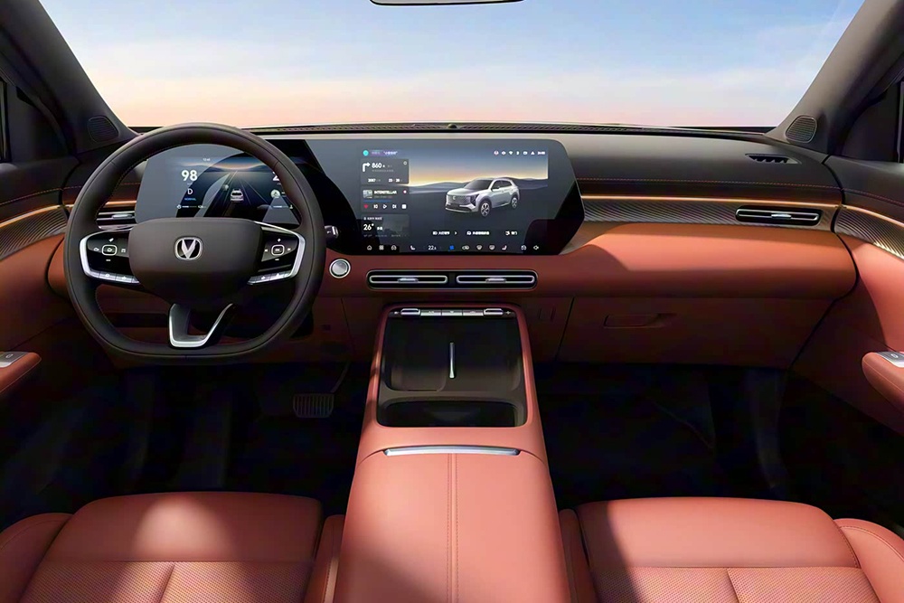 Всего от 930 тысяч рублей: в КНР начались продажи нового Changan CS55 Plus