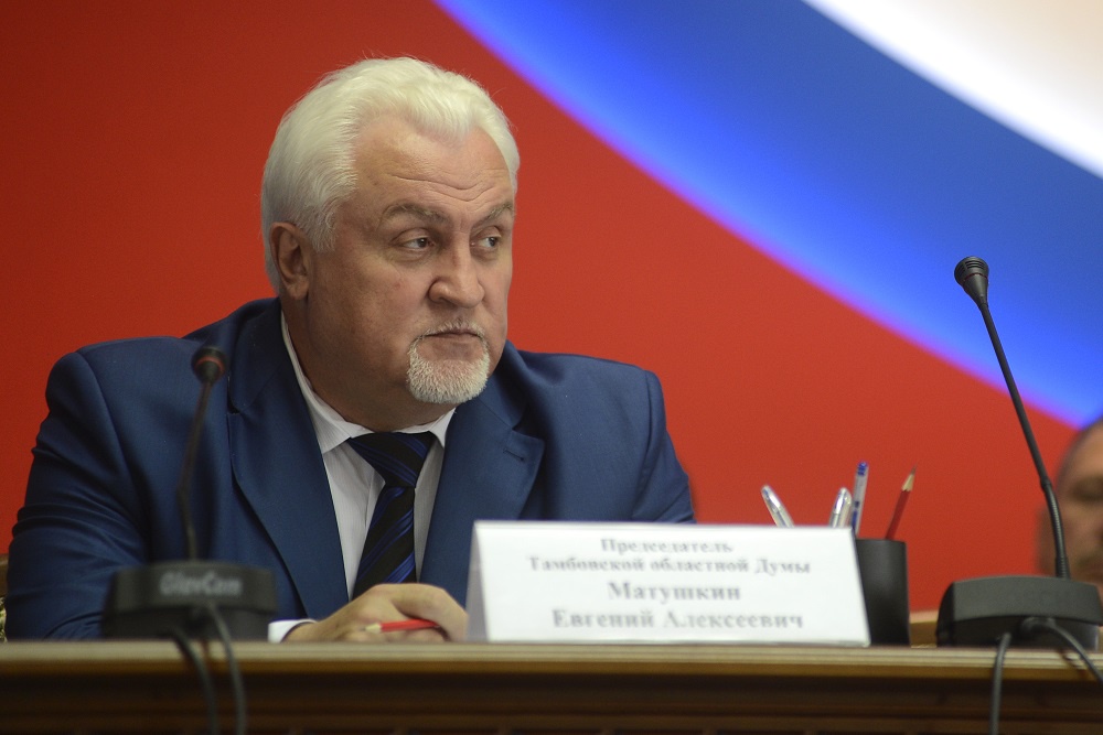 Евгений Матушкин: "Врачи узкого профиля смогут получить единовременную выплату в размере 1 миллиона рублей"