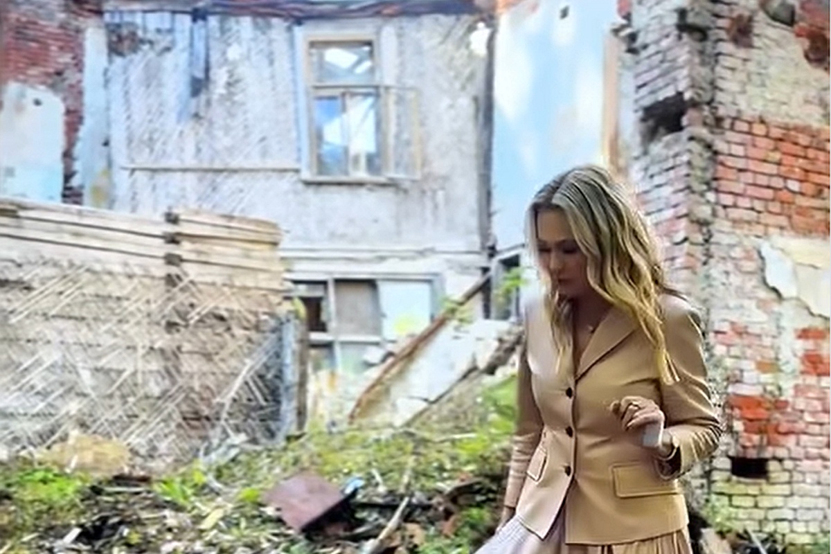Яна Рудковская побывала на месте и решила, что дачу знаменитого ювелира необходимо спасать.