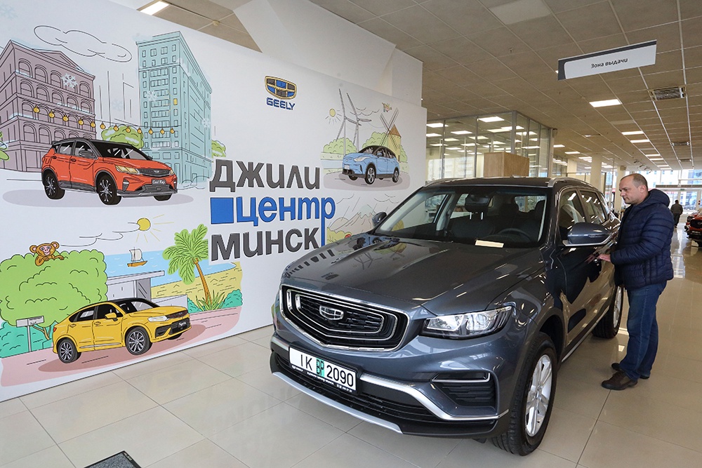 Минск, Брест, Гродно и другие крупные города Беларуси стали важными хабами для ввоза авто.