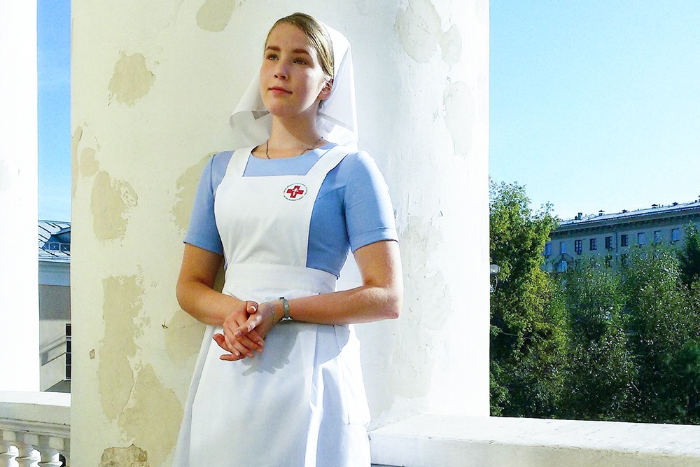 Аполлинария Старунова: Беспомощно глядя на конвульсии упавшего в метро пассажира, я решила стать медиком.