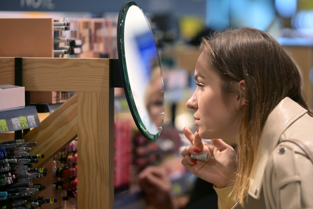 Отечественные бренды декоративной косметики предлагают продукты по конкурентоспособным ценам. 