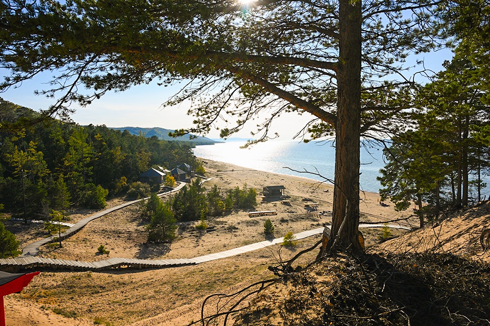 вид на морской берег