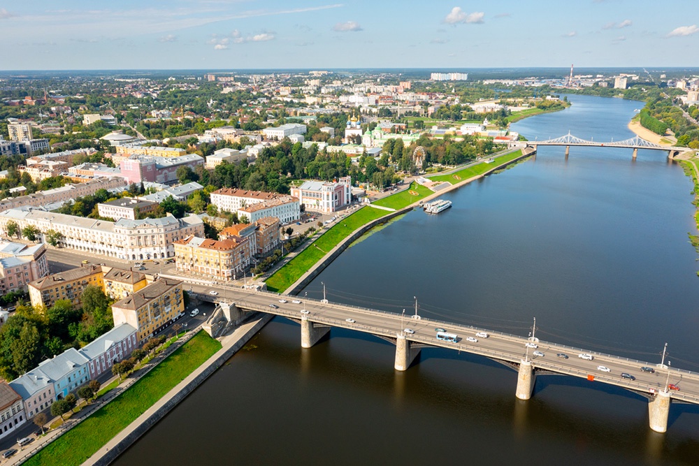 мост через реку