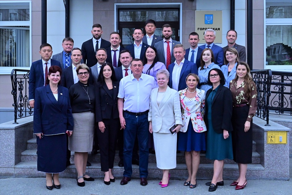 Сотрудничество муниципальных депутатов с региональной властью строится на принципах командной работы и открытого диалога.