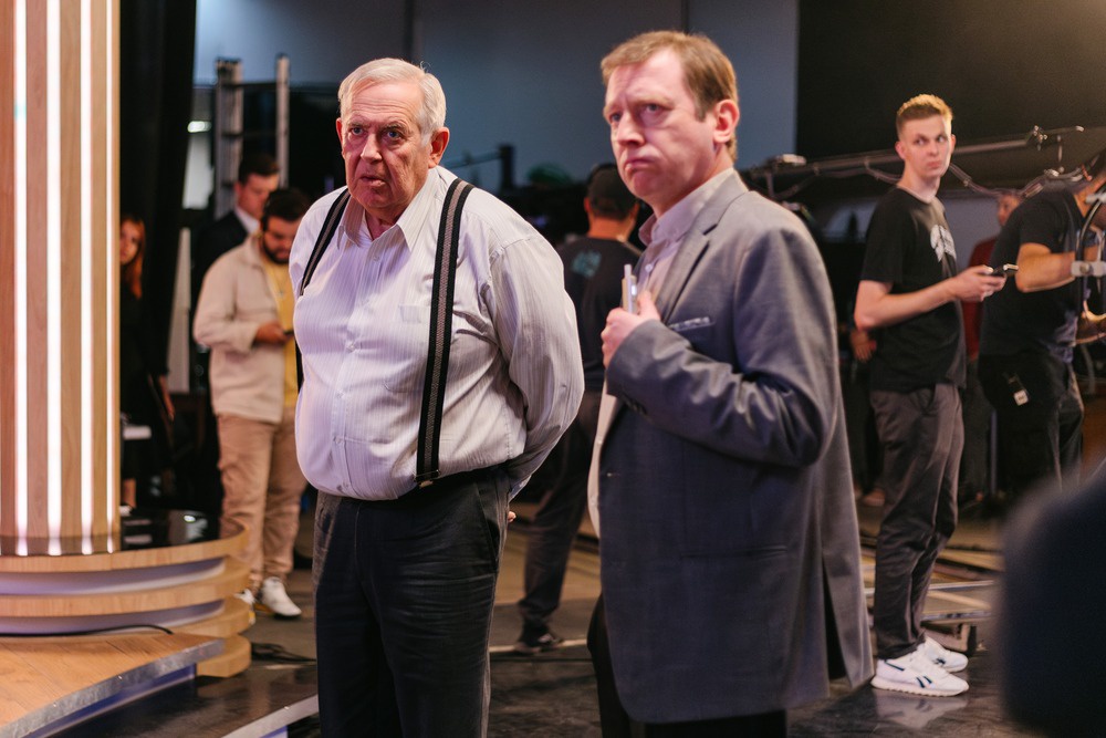 Герои Юрия Стоянова и Михаила Трухина будут находиться под прицелом камер 24 часа в сутки.