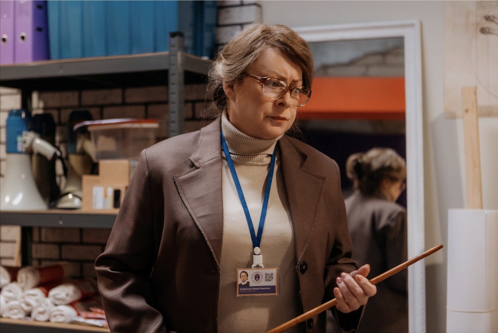 Мария Павловна (в этой роли Мария Аронова) - монстр старорежимного образования.