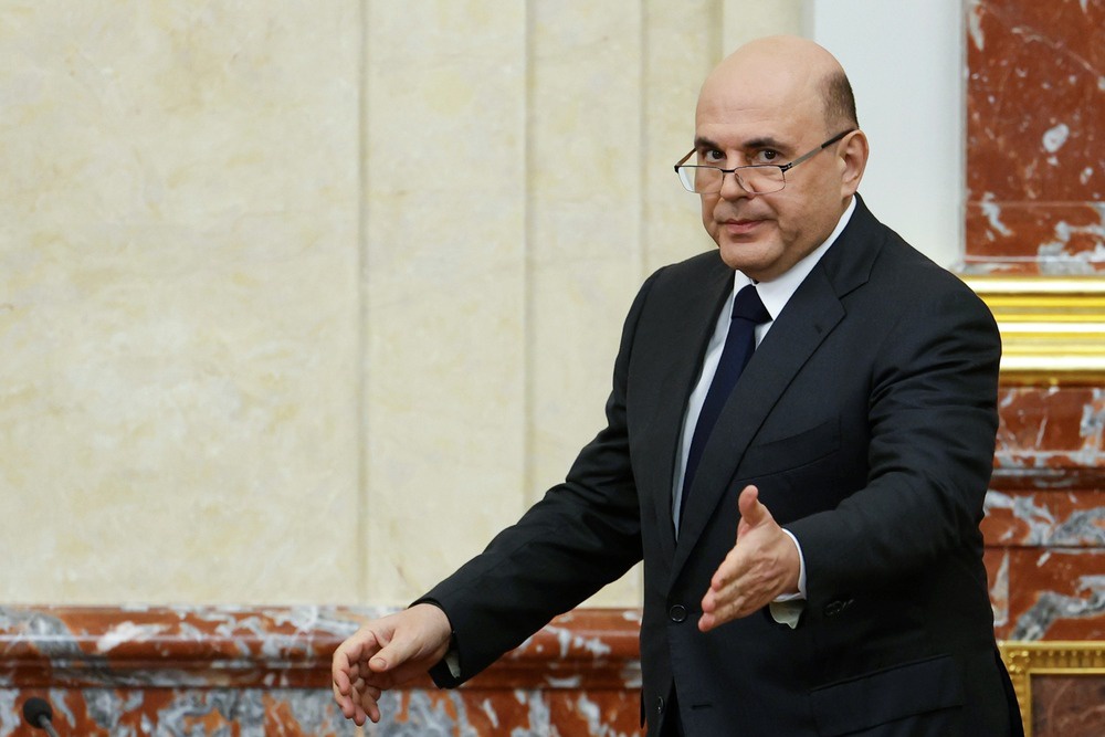 Михаил Мишустин подчеркнул, что решение останется за самим человеком.