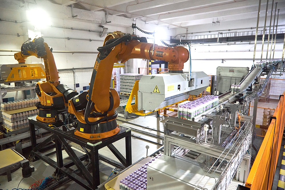 На производстве молочных продуктов все активнее используют роботов.
