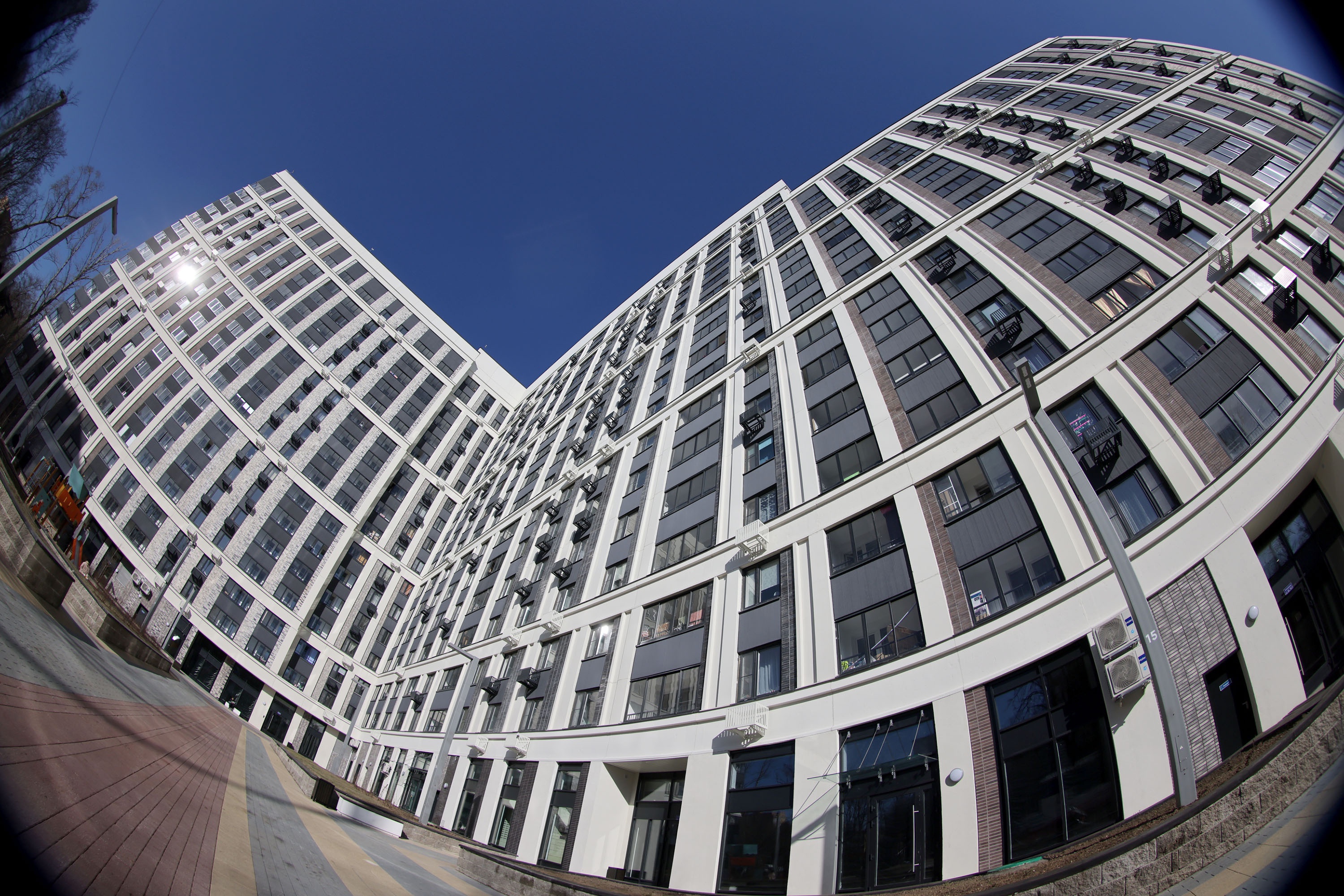 Собянин включил в программу реновации 9 новых площадок