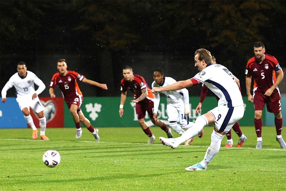 Лидер англичан Гарри Кейн в отличной форме: он забил шесть из 18 мячей своей сборной в отборе.