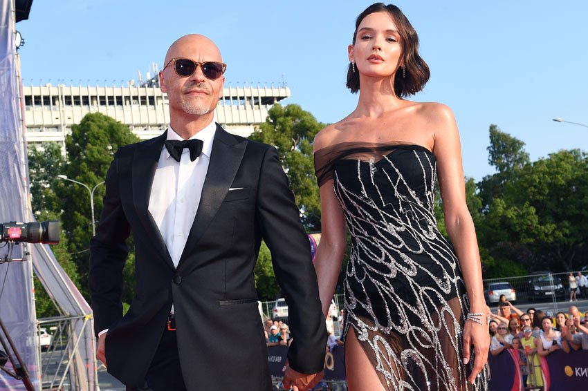 Федор Бондарчук и Паулина Андреева на "Кинотавре".