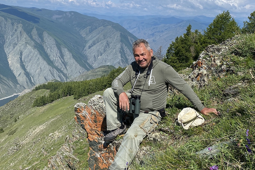 Наглядный аргумент в споре о том, какая страна - самая красивая в мире. Президент РГО - в Саянах.