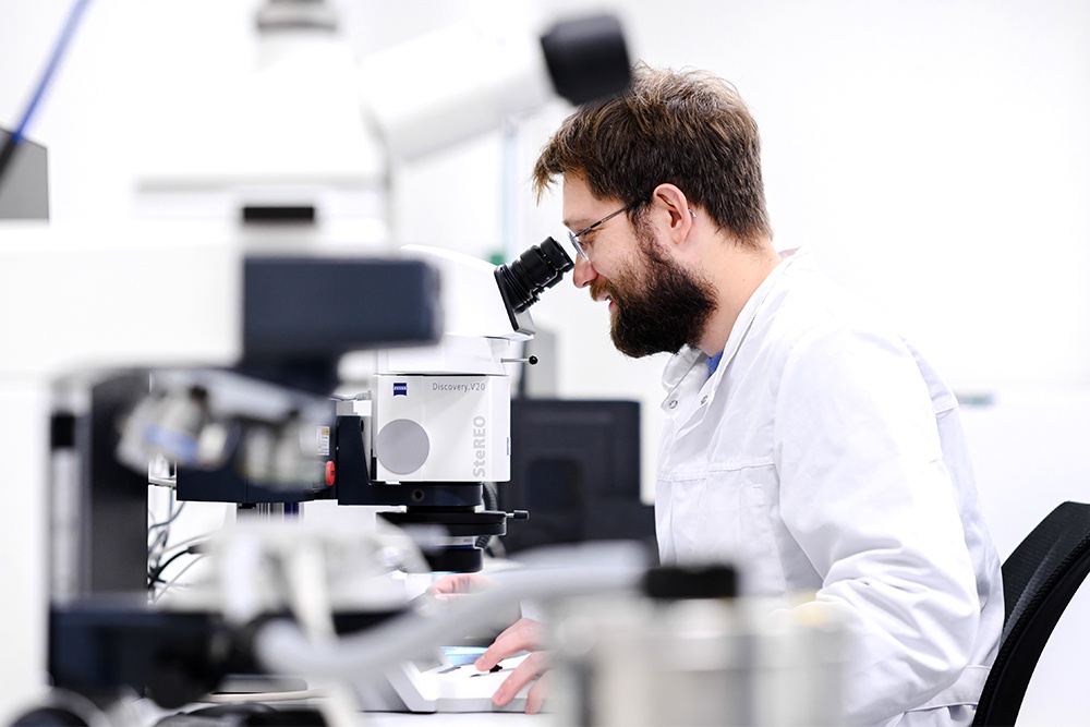 Арсений Южалин: Наша задача - "пробудить" иммунитет включиться в борьбу с опухолью.