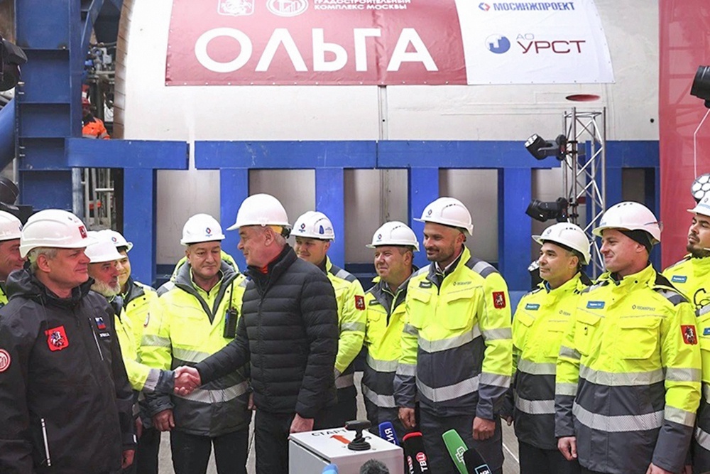 Сергей Собянин: Троицкая линия позволит жителям Троицка добираться до МЦК и БКЛ вдвое быстрее - за 45 и 35 минут.