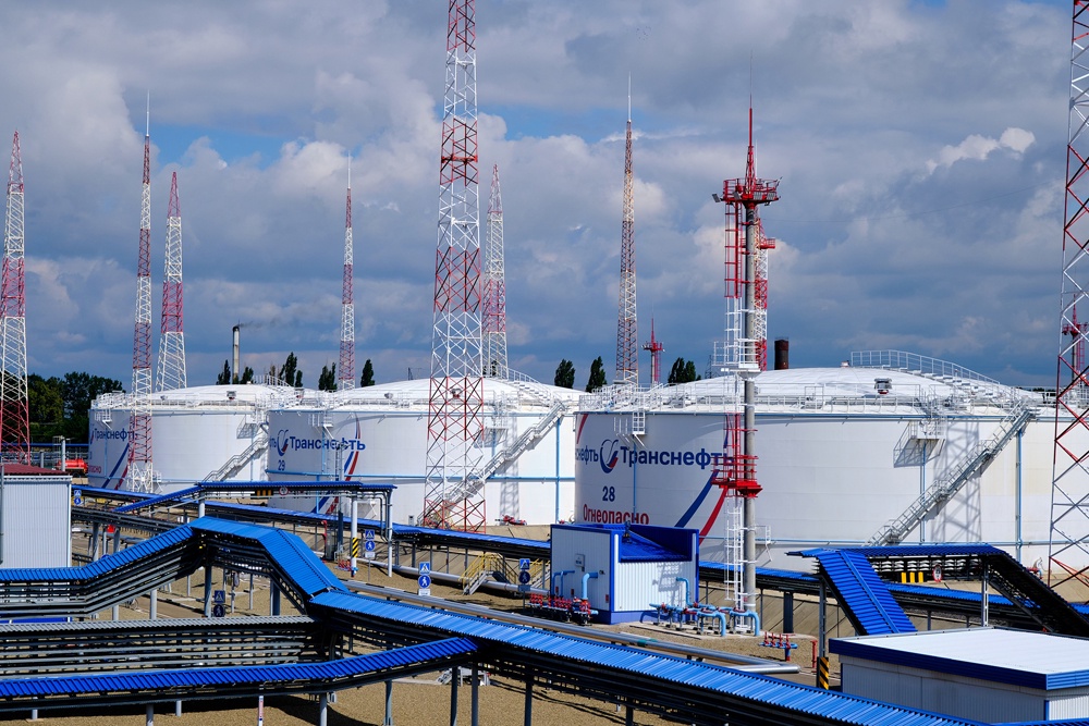 На объектах компании проведена масштабная реконструкция магистралей, технологических узлов и агрегатов, резервуарной емкости
