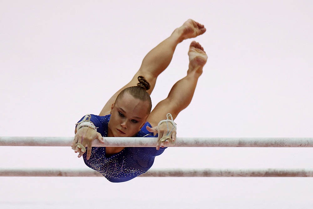 На брусьях Ангелине Мельниковой предстоит соперничать с олимпийской чемпионкой из Алжира Кайлией Немур.