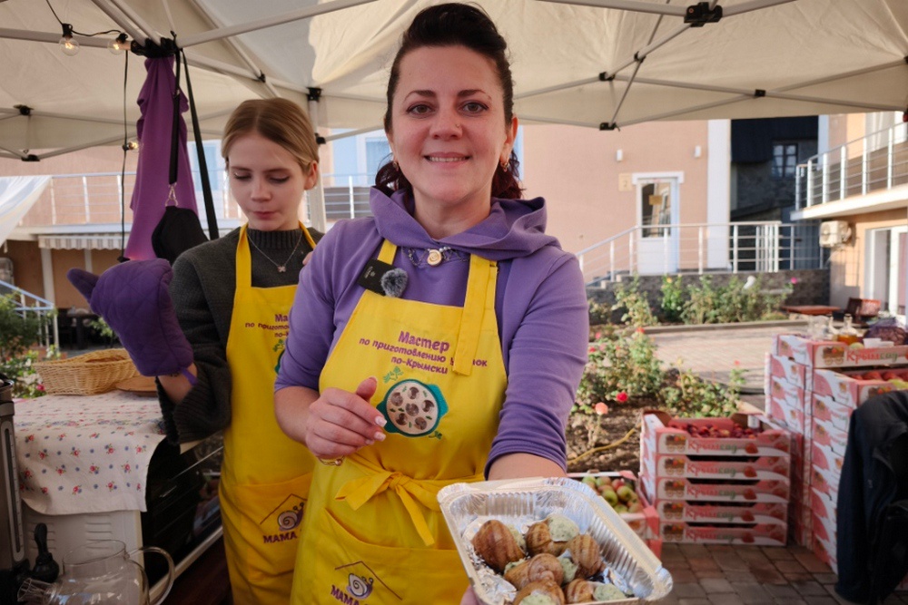 Виноградные улитки стали фирменным блюдом крымского меню. 
