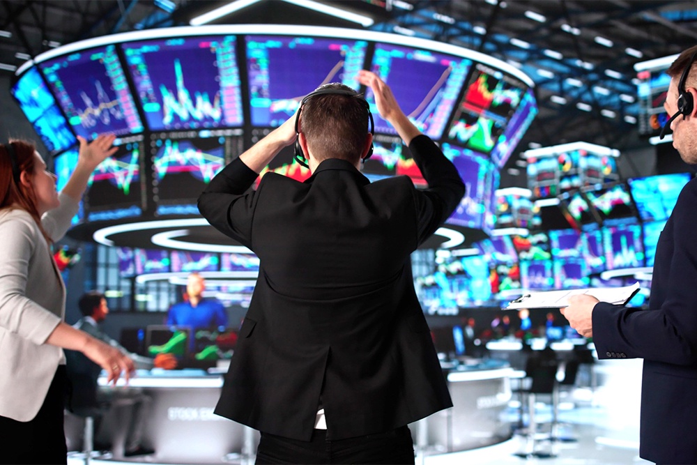 В последние месяцы инвесторы особенно эмоционально реагируют на новостные заголовки.