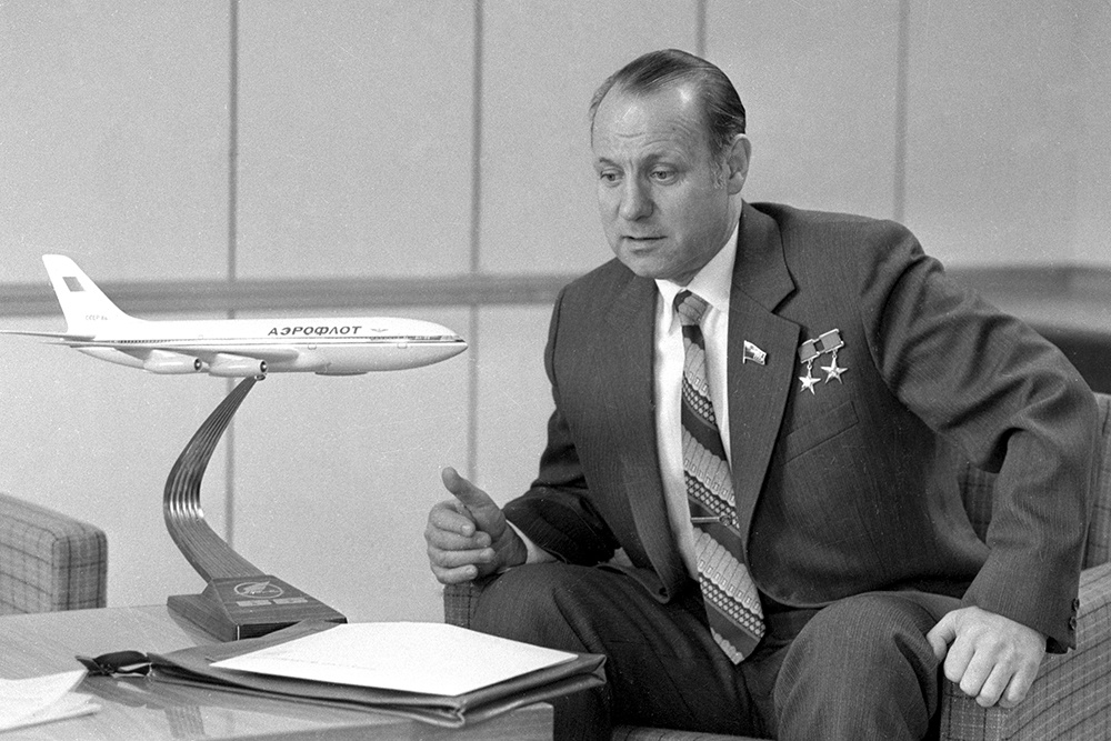 Под непосредственным руководством Генриха Новожилова созданы такие машины, как Ил-76, Ил-86, Ил-96-300, Ил-114, Ил-103. 