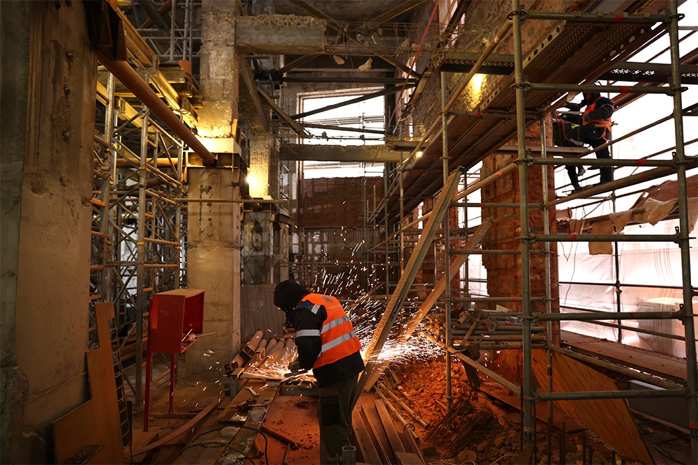 Многие здания-памятники находятся в плохом состоянии, а ремонт в них связан со множеством ограничений.