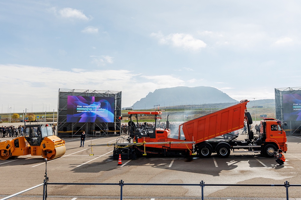 Новые технологии в дорожном строительстве - результат работы отечественных ученых, инженеров и машиностроителей.