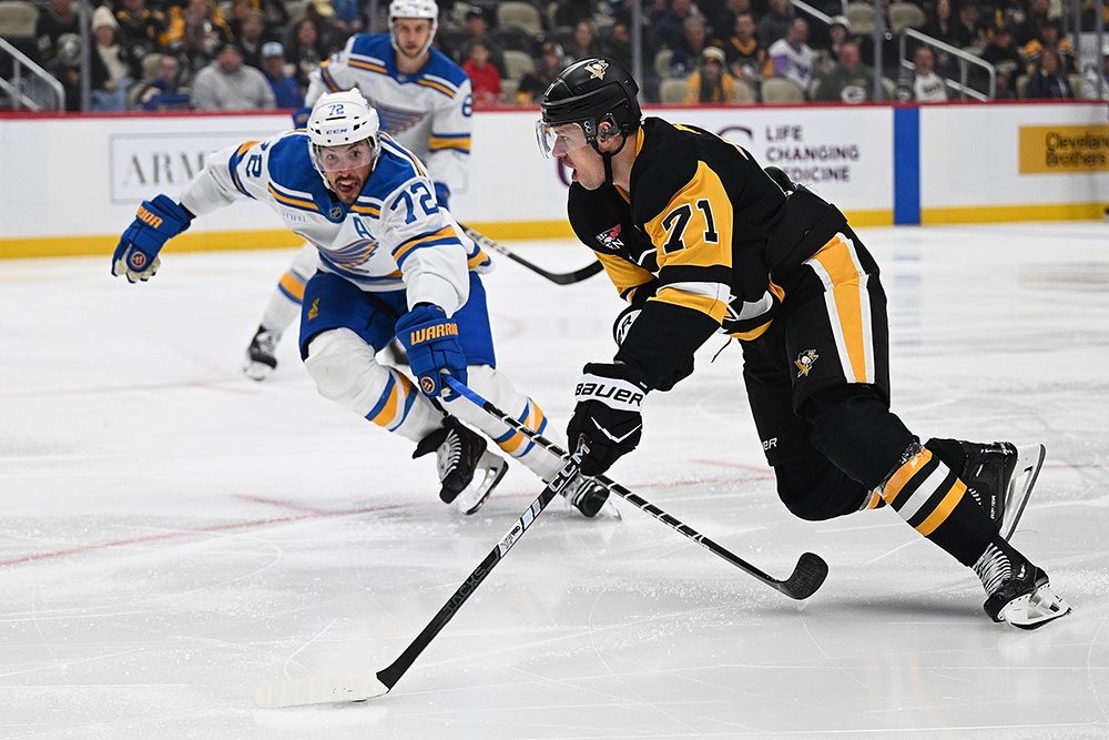 Евгений Малкин (на первом плане) находится в лучшей форме за последние несколько лет.