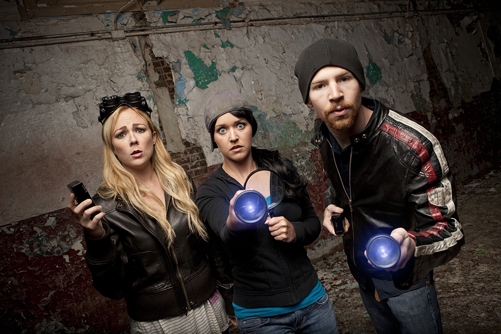 По данным АОКИ и парламентариев, из-за травм и даже гибели людей на хоррор-квестах возбуждено 27 уголовных дел в разных регионах России.