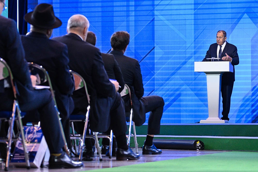 Лавров приглашает к честному сотрудничеству: "Для всех найдется место, континент огромный".