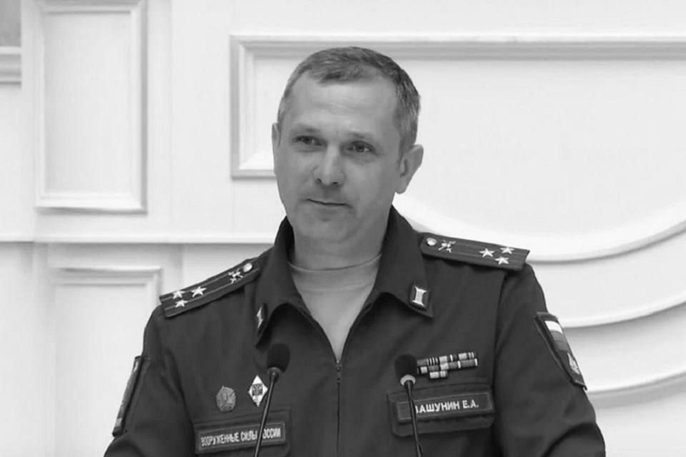 Первый командир "Ленинградского полка" полковник Евгений Вашунин