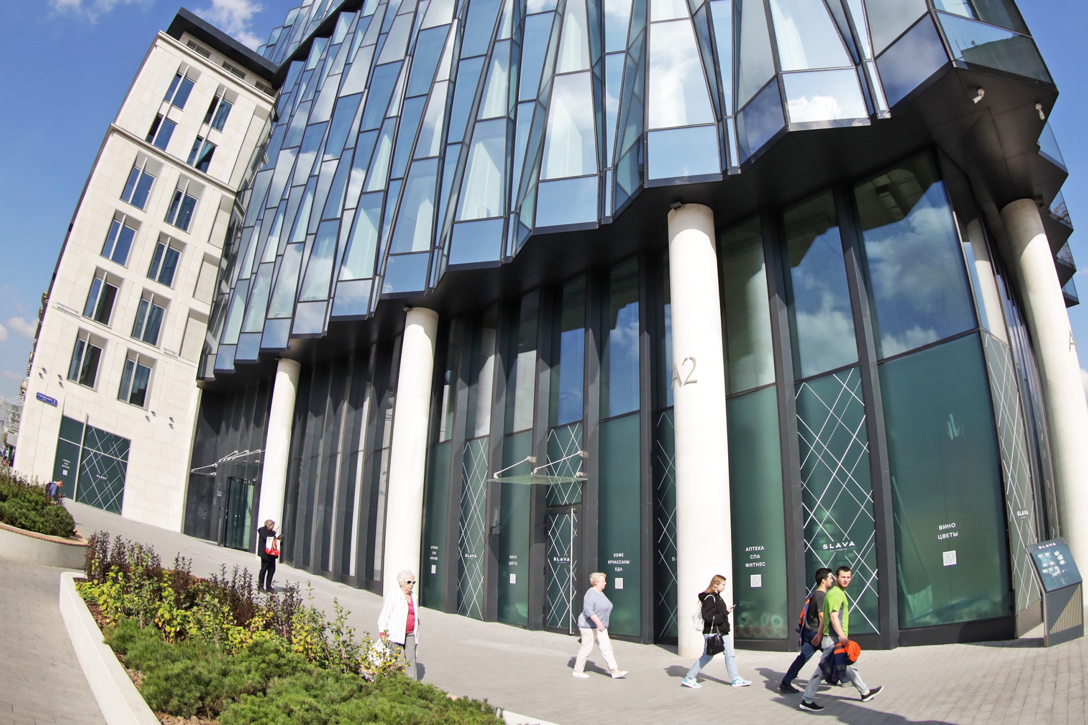 Растет строительство нежилых зданий