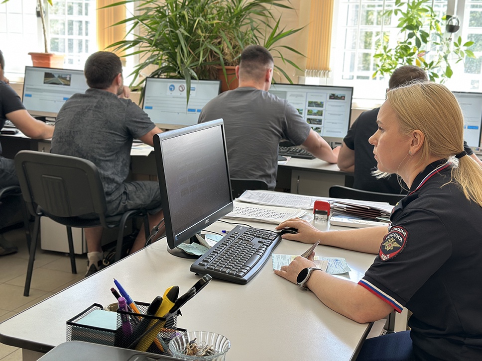 Количество выданных за 9 месяцев водительских удостоверений выросло более чем на 41% Количество выданных за 9 месяцев водительских удостоверений выросло более чем на 41%