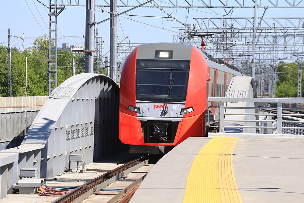 Пассажирам МЦК и МЦД стоит внимательно изучить расписание движения поездов в праздничные выходные.