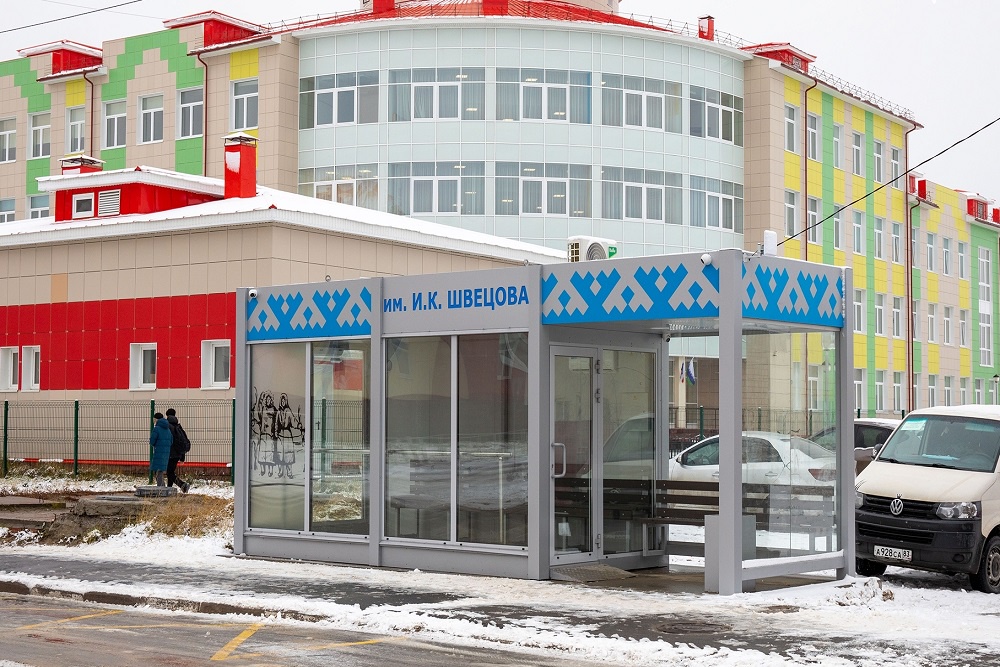 Подрядчик установил систему климат-контроля, которая с помощью датчиков автоматически настраивает микроклимат внутри остановок