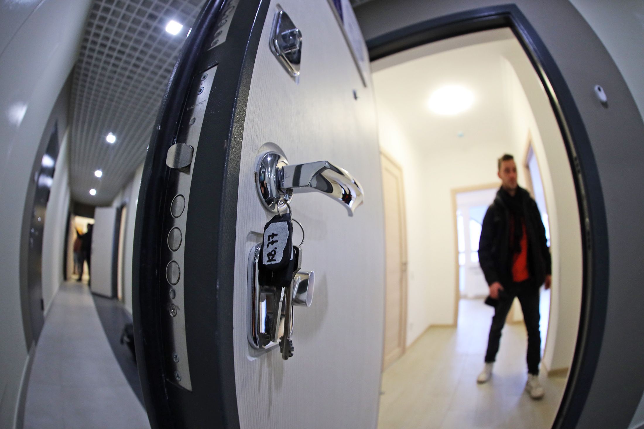 В России появятся стандарты по страхованию подъездов и лестничных клеток