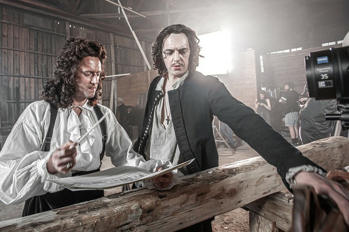 В главной роли - Константин Плотников. Ближайшего соратника государя Александра Меньшикова сыграл Евгений Ткачук.  В главной роли - Константин Плотников. Ближайшего соратника государя Александра Меньшикова сыграл Евгений Ткачук.