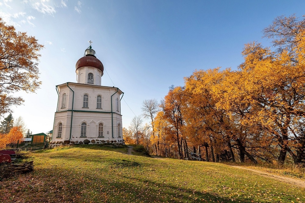 Для того, чтобы реставрация прошла успешно, специалистам сегодня необходимо заглянуть "внутрь" Секирной горы Для того, чтобы реставрация прошла успешно, специалистам сегодня необходимо заглянуть "внутрь" Секирной горы