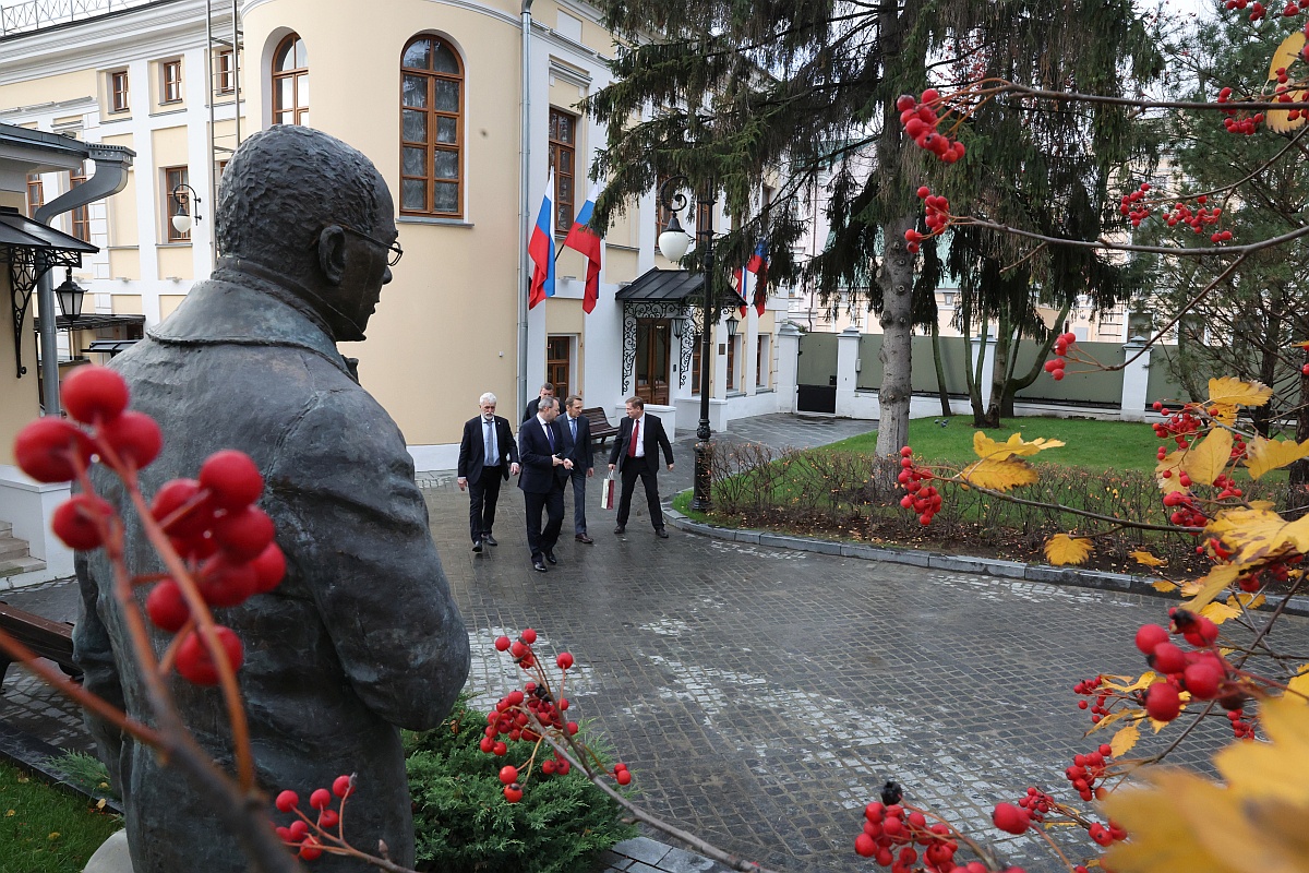 В Доме РИО состоялся круглый стол, посвященный сохранению историко-культурного наследия малых городов России В Доме РИО состоялся круглый стол, посвященный сохранению историко-культурного наследия малых городов России