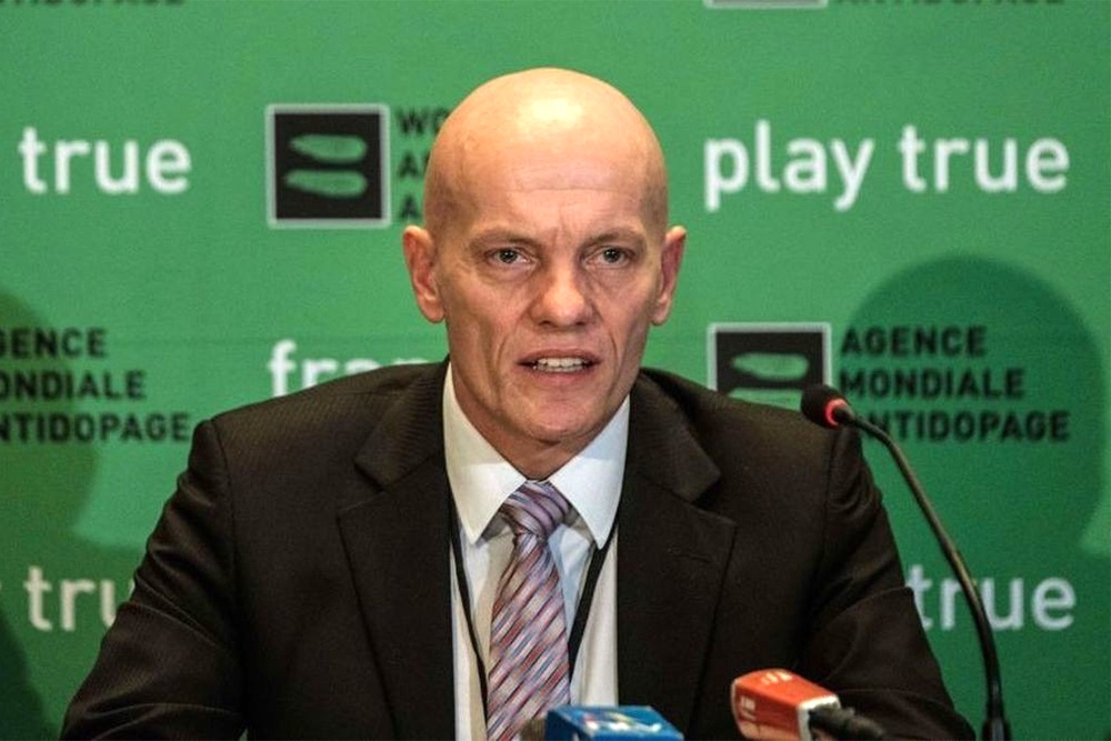 Руководитель управления разведки и расследований ВАДА Гюнтер Янгер настроен серьезно. И выглядит точно также.