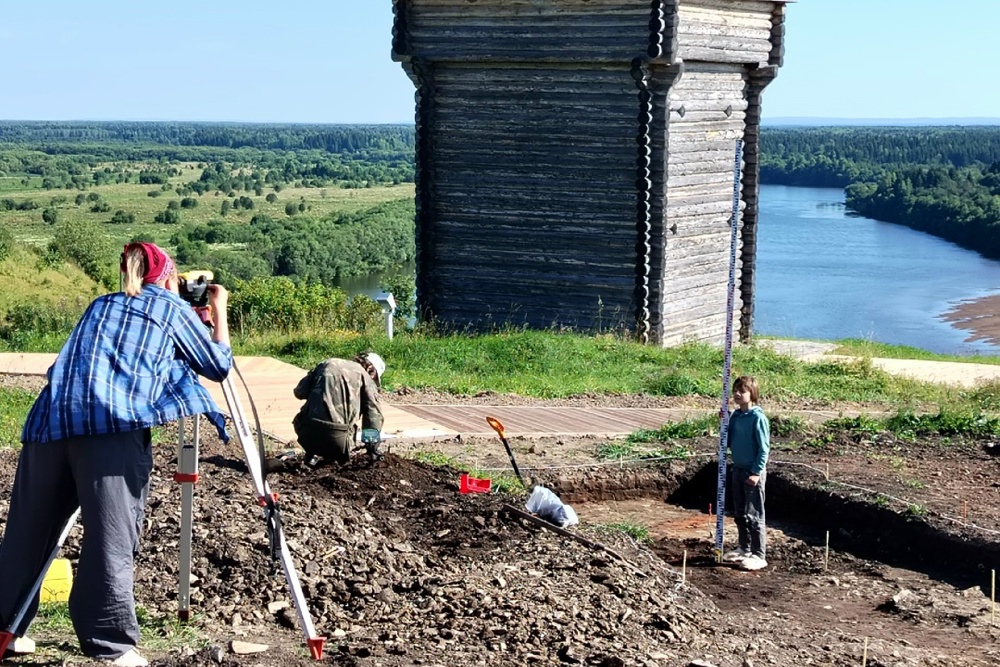 Артефакты, найденные участниками археологической экспедиции, помогут воссоздать детали быта и культуры средневекового Прикамья, а также расскажут о важных исторических событиях.