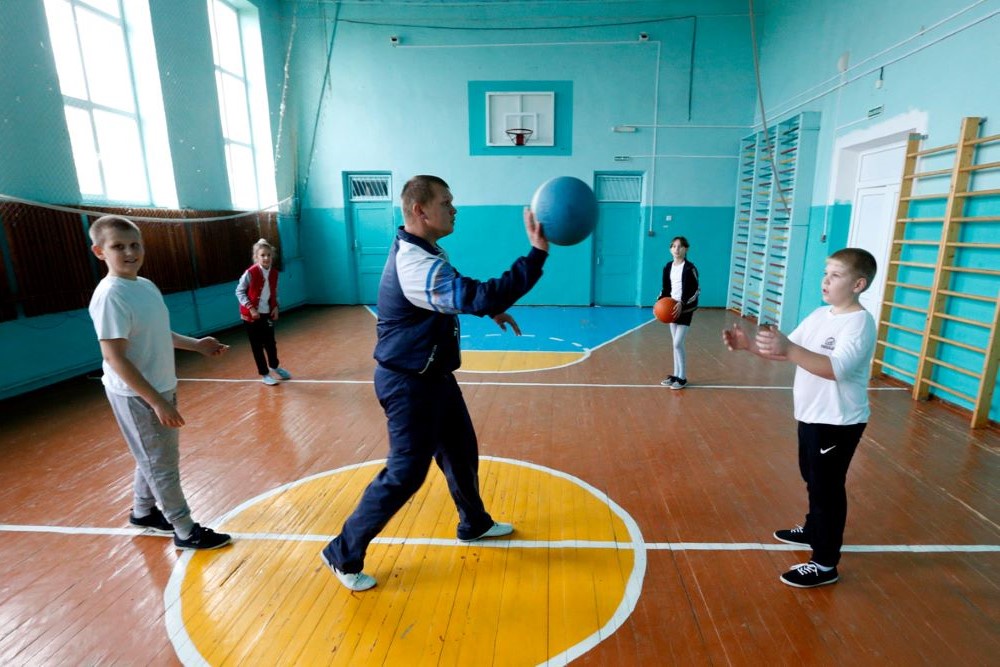 Тренер в глубинке - это энтузиаст, влюбленный в свое дело.