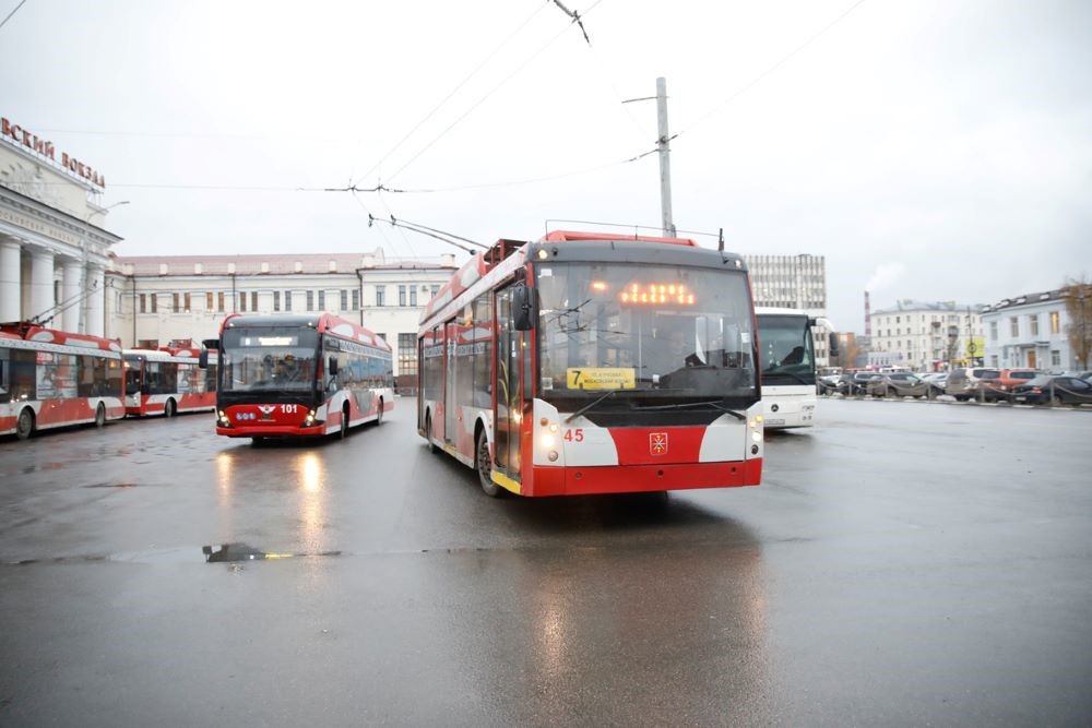 Пополнять автопарк регионам помогают лизинговые программы, а также инфраструктурные и казначейские кредиты.