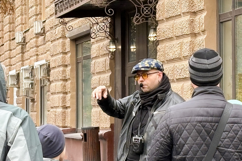 Блогер-историк Даниил Давыдов расскажет москвичам о сочетании новых технологий и вечной классики в архитектуре.