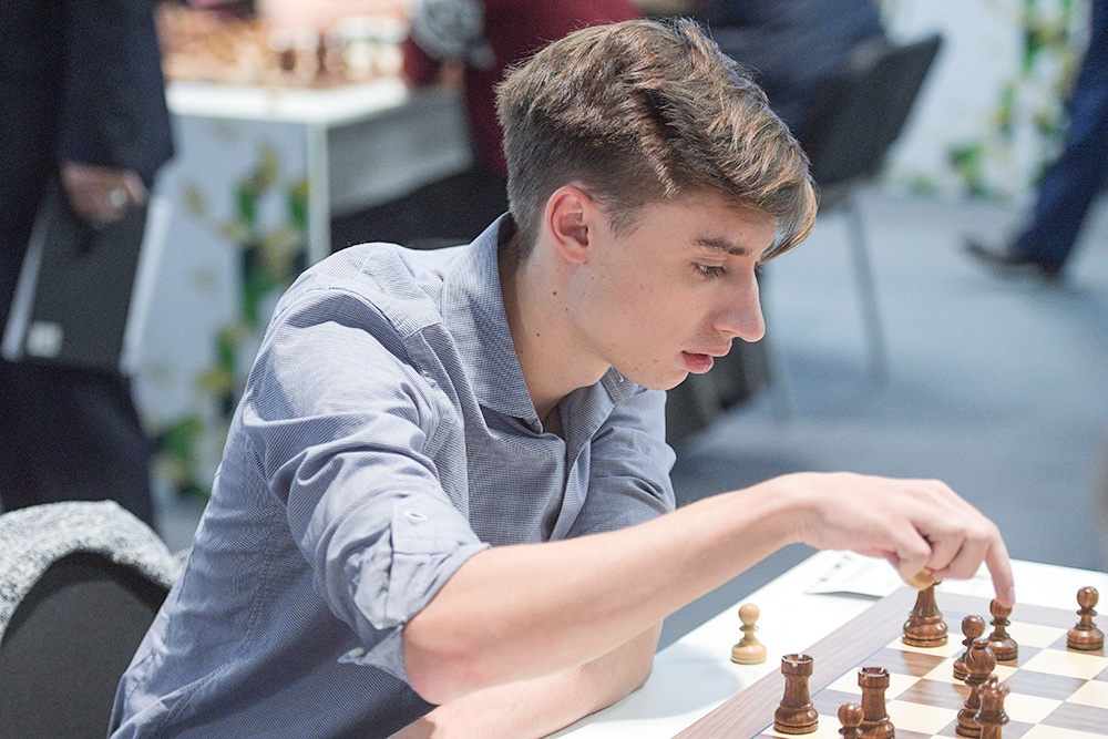 Даниил Дубов