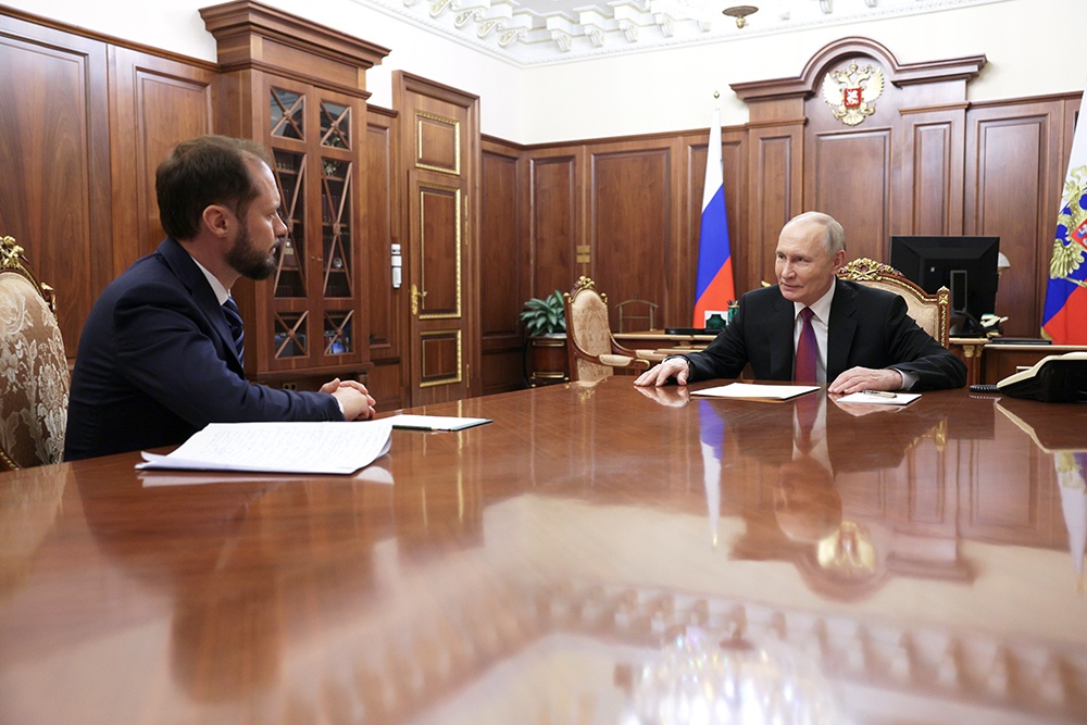 На встрече в Кремле президент предложил Виталию Королеву возглавить Тверскую область.