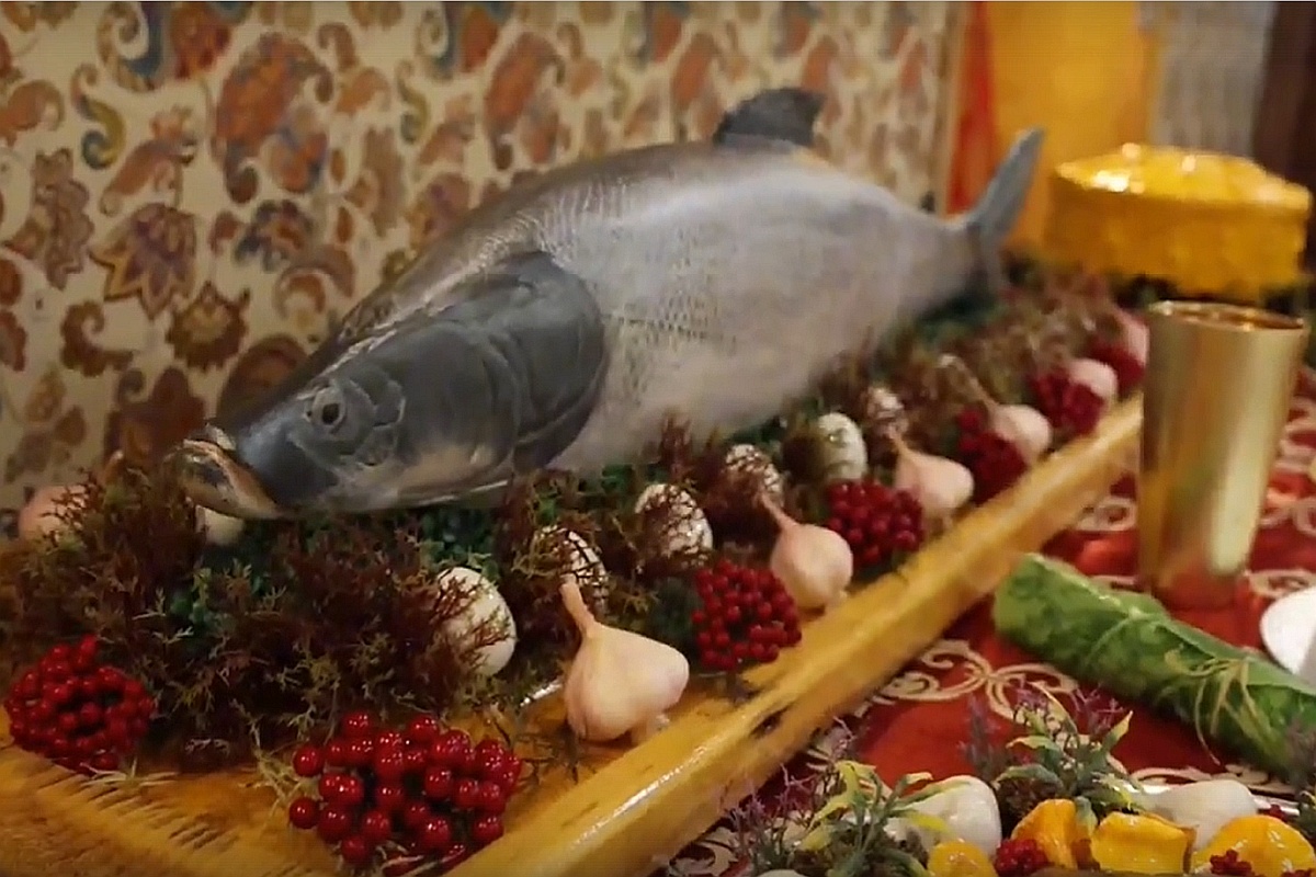 Нельма в яблочном уксусе - главное блюдо стола. Нельма в яблочном уксусе - главное блюдо стола.