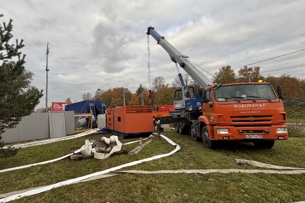 Ликвидация последствий ЧП на Выборгском коллекторе в Петербурге, октябрь 2025 г. Ликвидация последствий ЧП на Выборгском коллекторе в Петербурге, октябрь 2025 г.
