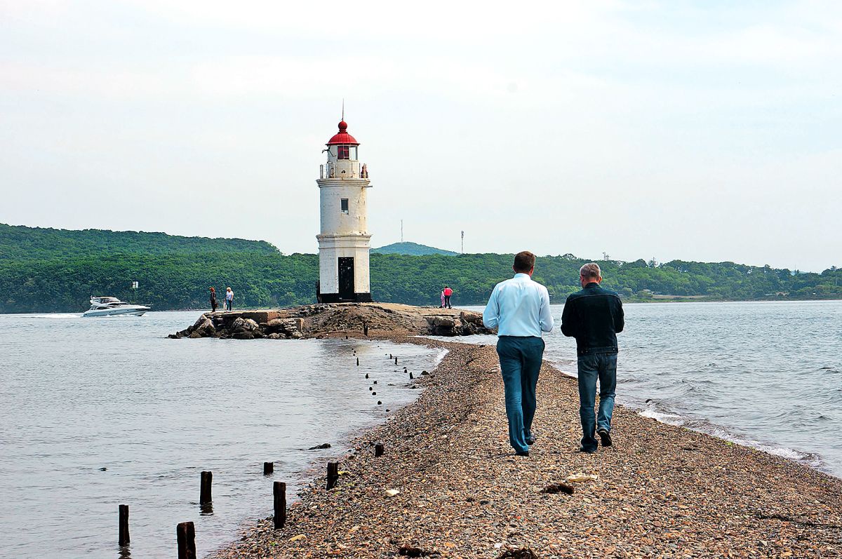 Маяк - сакральное место Владивостока. Сюда возвращаются вновь и вновь.